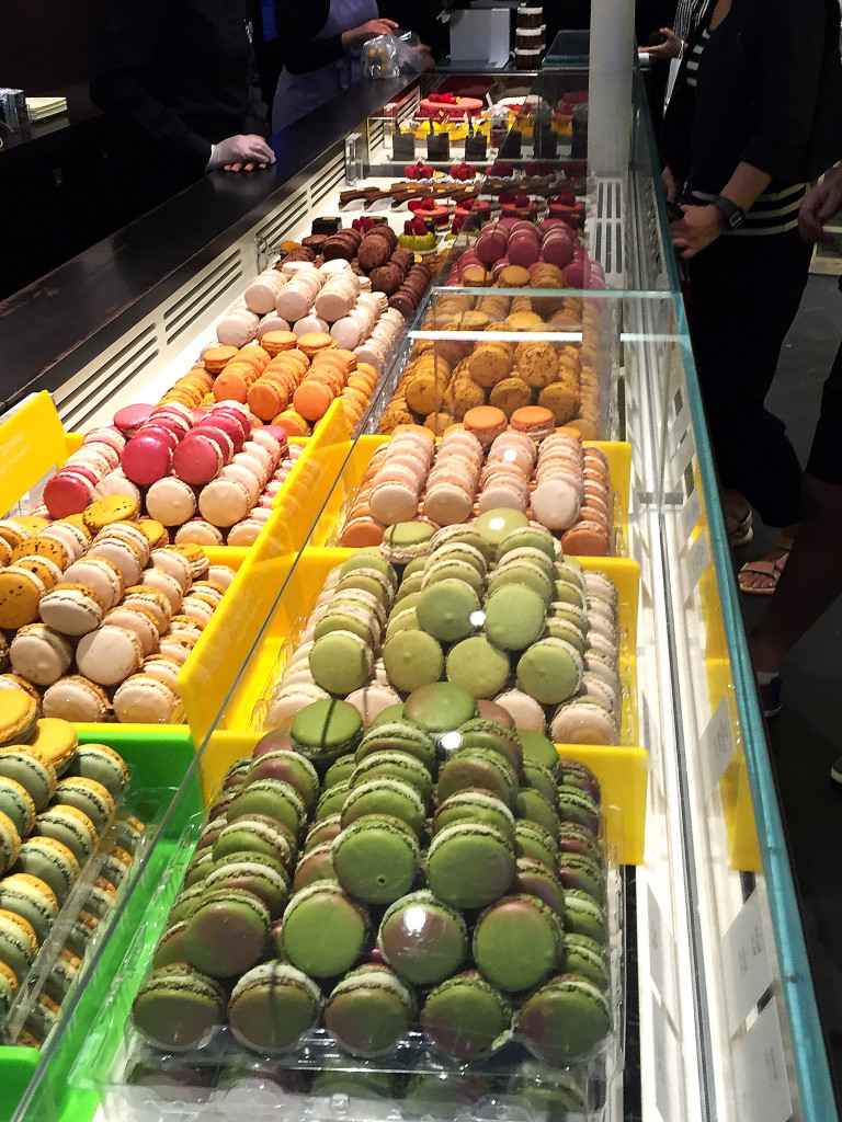 pierre herme macarons