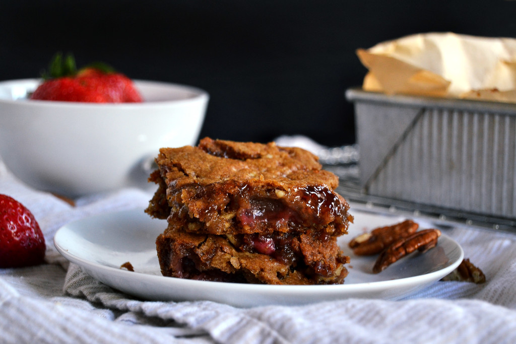 brown butter pecan strawberry blondies