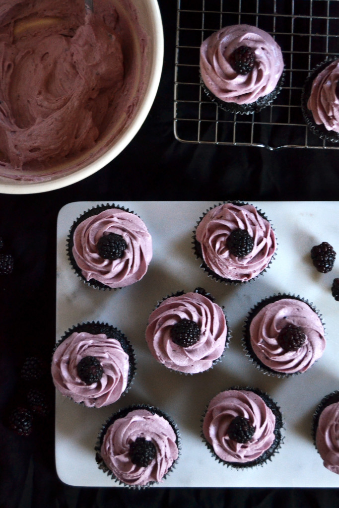 blackberry buttercream frosting