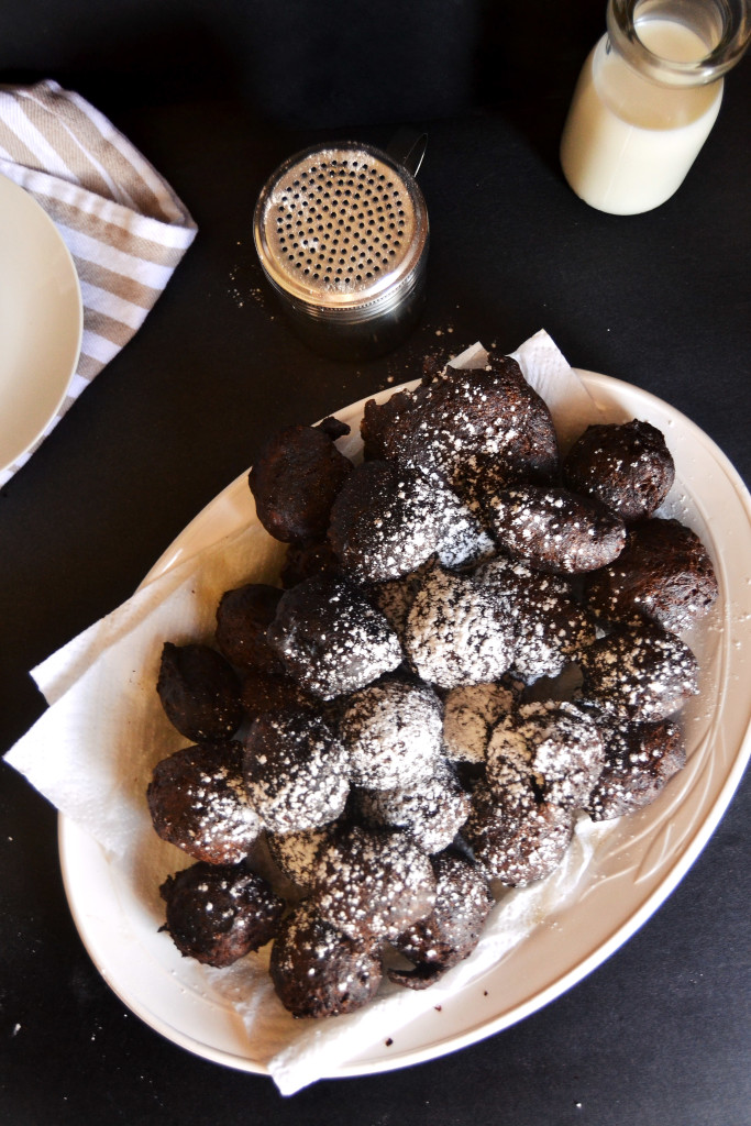 vegan chocolate doughnuts