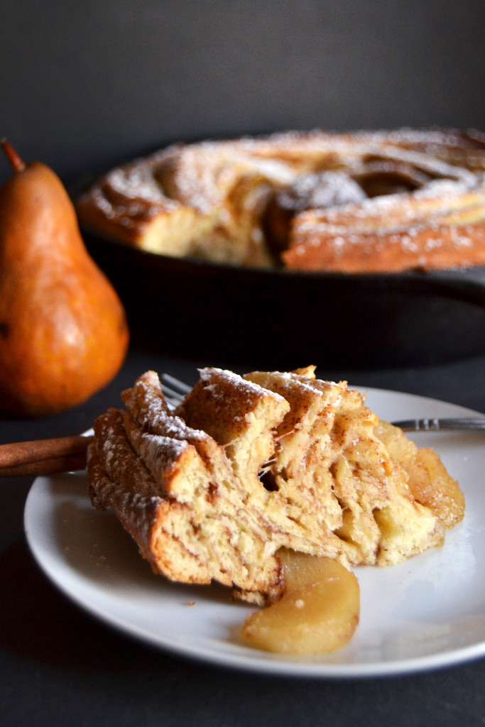 Buttery Skillet Cinnamon Roll with Caramelized Pears