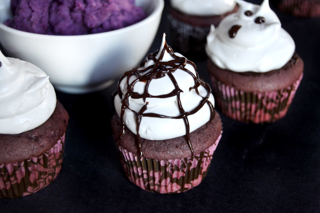 sweet-potato-cupcakes-with-marshmallow-frosting-ghosts