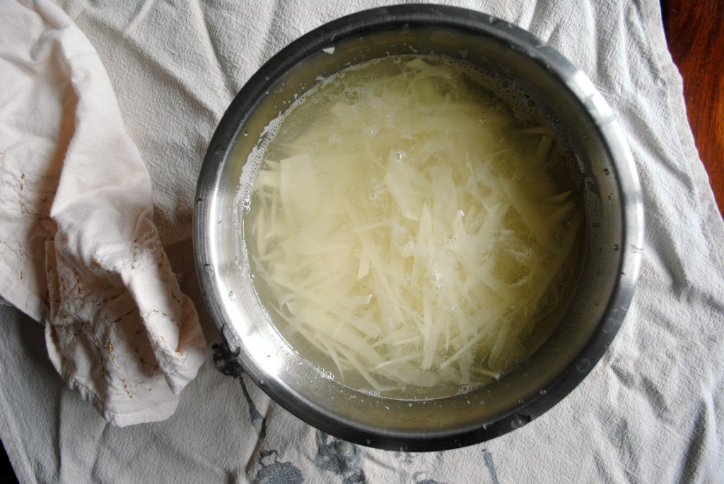 washing-potatoes