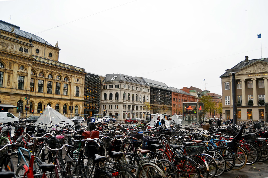 kongens-nytorv-bikes-copenhagen