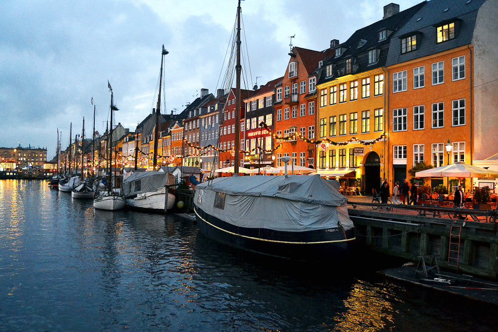 nyhavn-christmas-copenhagen